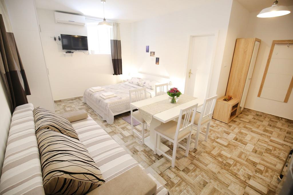 Studio Apartment Laura Zadar Ngoại thất bức ảnh