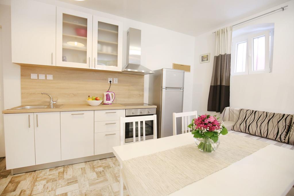 Studio Apartment Laura Zadar Ngoại thất bức ảnh